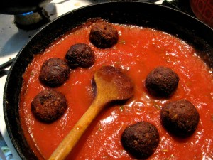Spaghetti and Vegan Notmeatballs - Process 2